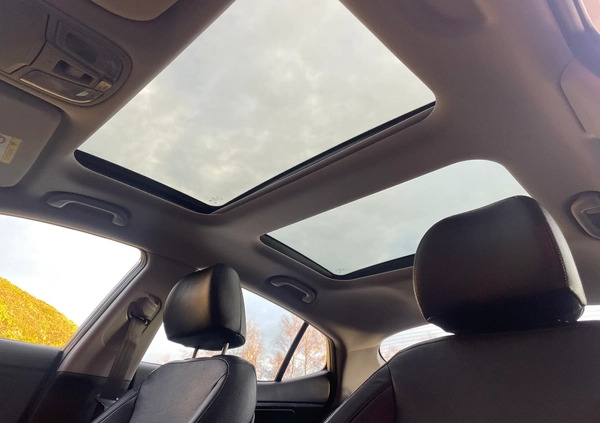 Kia Optima cena 69900 przebieg: 63000, rok produkcji 2015 z Pszów małe 704
